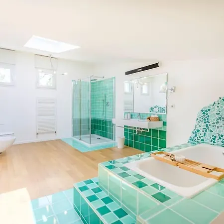 Apartment Over The Sky Of The Motor Valley - Luxury Penthouse Modena