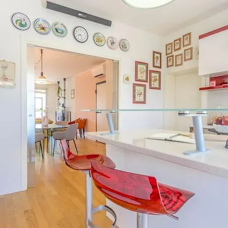 Apartment Over The Sky Of The Motor Valley - Luxury Penthouse Modena