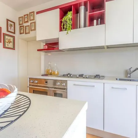 Apartment Over The Sky Of The Motor Valley - Luxury Penthouse Modena