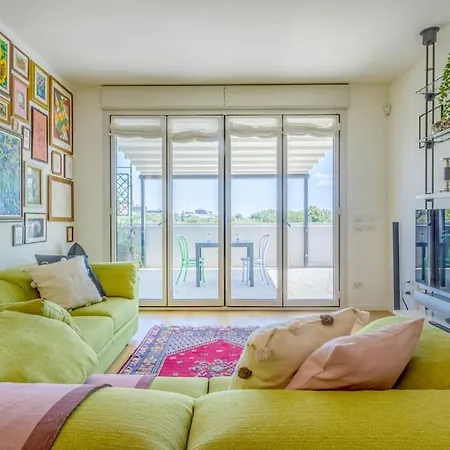 Apartment Over The Sky Of The Motor Valley - Luxury Penthouse Modena