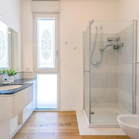 Over The Sky Of The Motor Valley - Luxury Penthouse * Modena