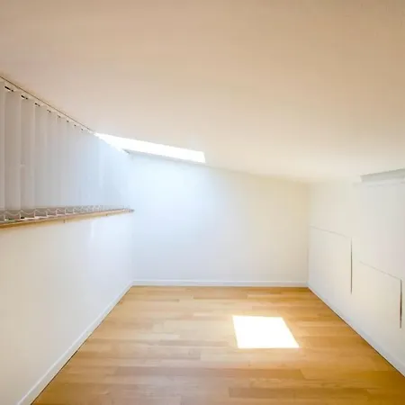 Over The Sky Of The Motor Valley - Luxury Penthouse Apartment Modena
